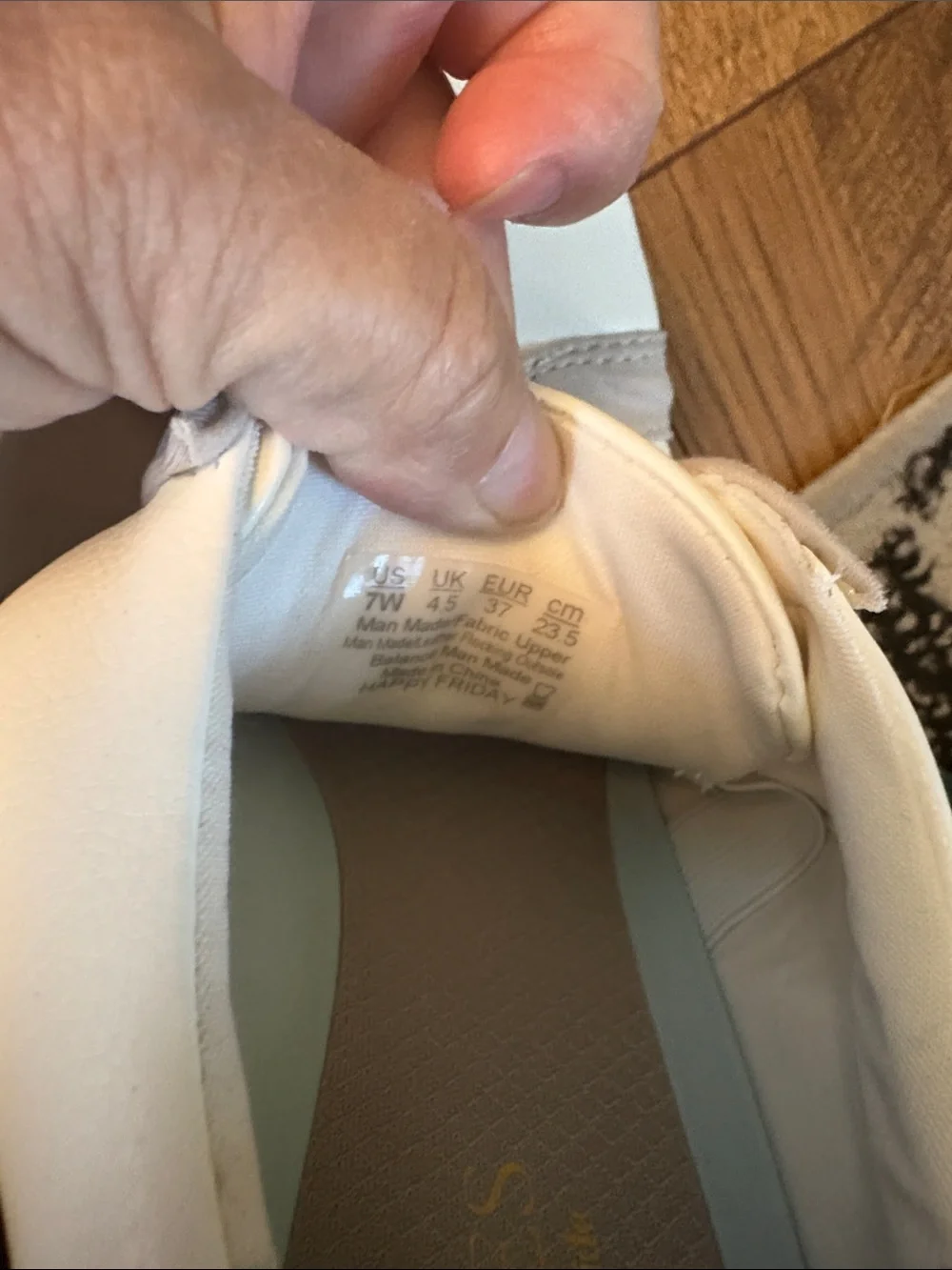 Women’s BZees Happy Friday Leather Casual Sneakers